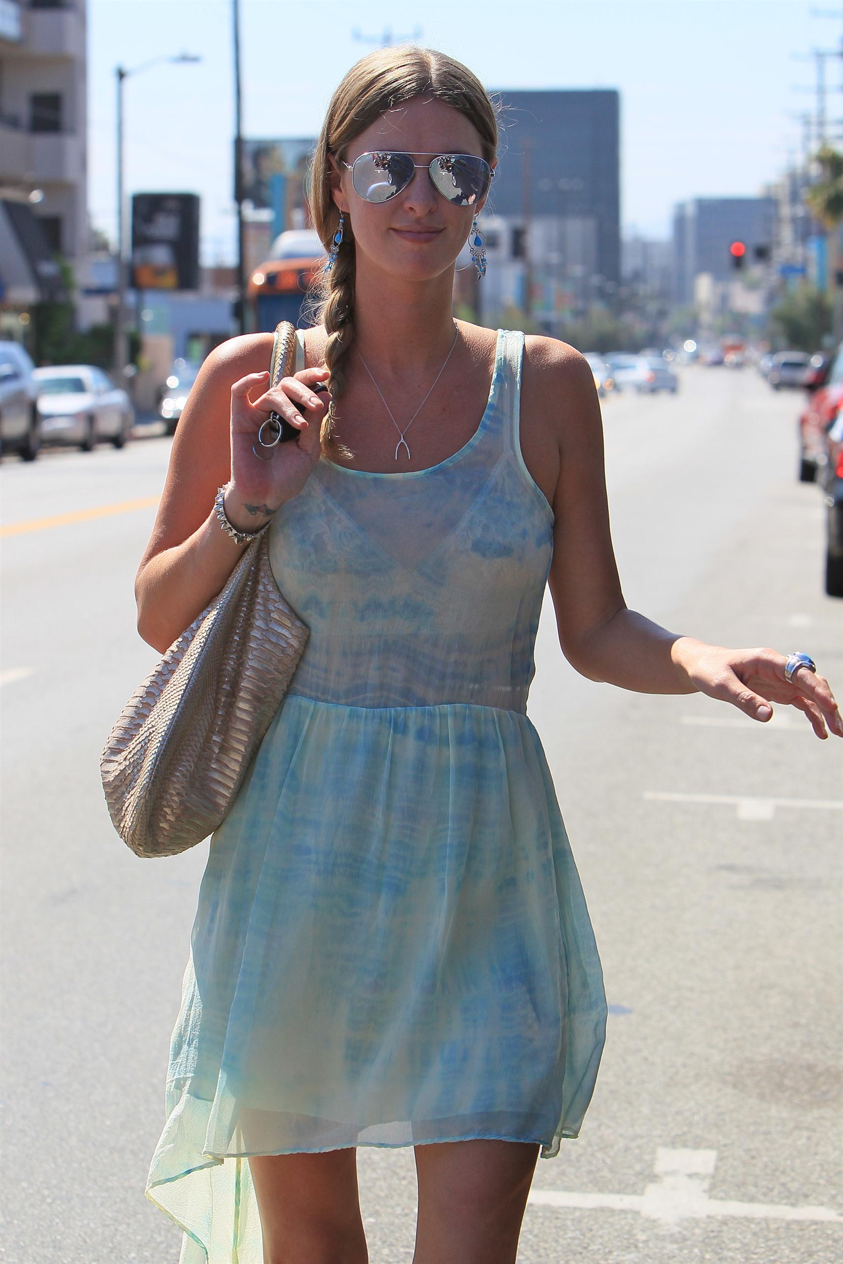 Nicky Hilton wearing a teal tie dye dress photos | Picture 63896